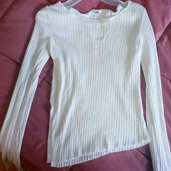 Sweater asymmetrical hem - Picture 1 of 3
